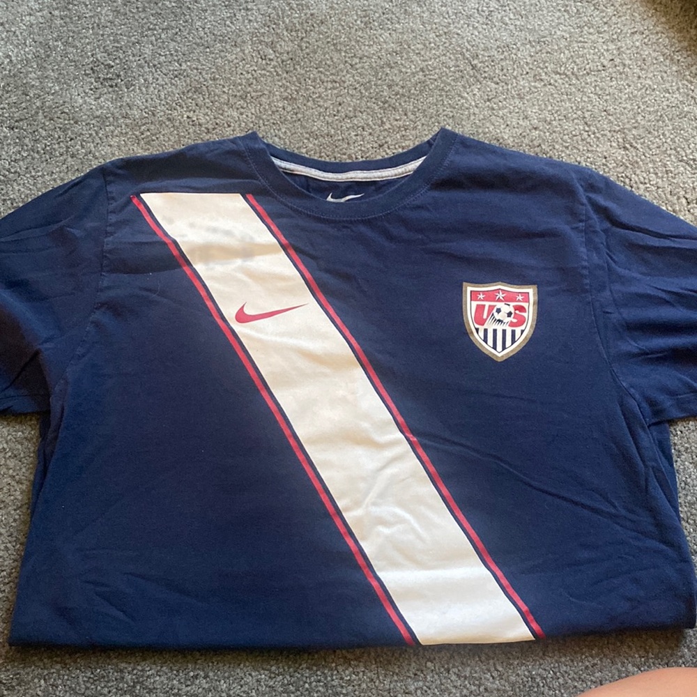 Nike tee